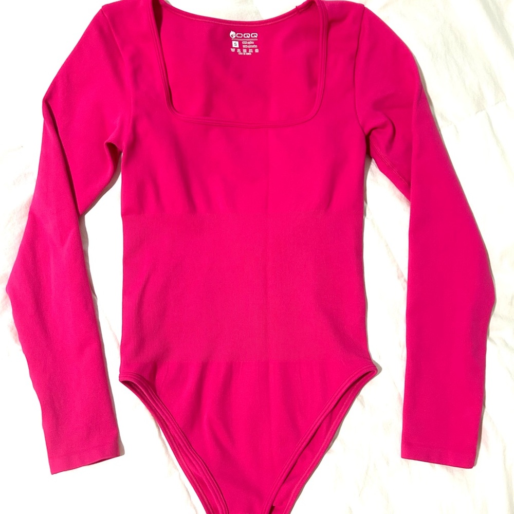 Women's OQQ Fuchsia Long Sleeve Bodysuit